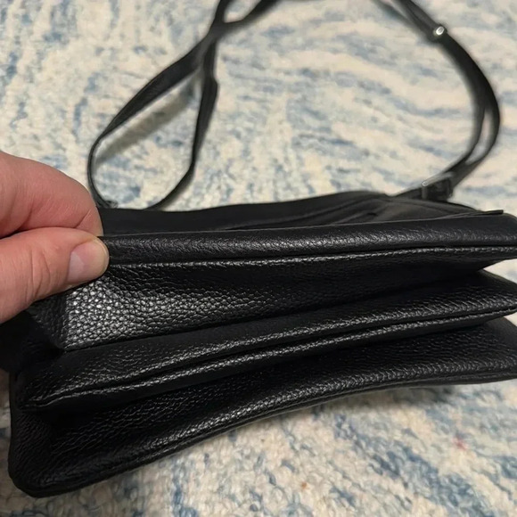 Giani Bernini softy core adjustable clutch small purse, genuine leather NWT - Picture 3 of 8